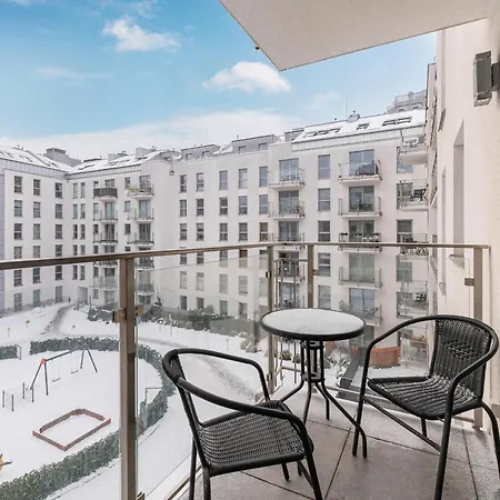 Old Town Angielska Grobla & By Renters Апартаменты Гданьск