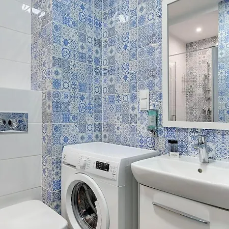 Апартаменты Old Town Angielska Grobla & By Renters *